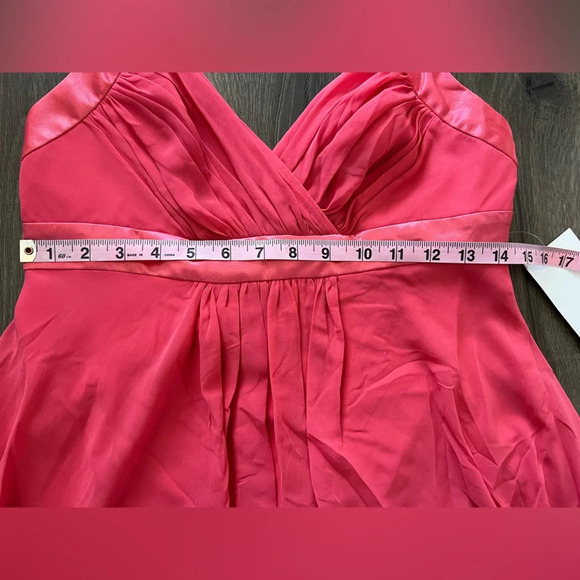 NWT Badgley Mischka Halter flowy chiffon dress with shirred bust Coral Size 10 - Picture 10 of 11